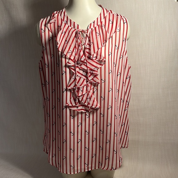 Timmy Hilfiger : 𧨠Classically Festive Red/White/Blue sleeveless blouse size XL